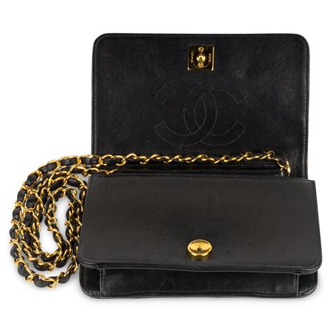 borse chanel vintage costi|Chanel wallet on chain.